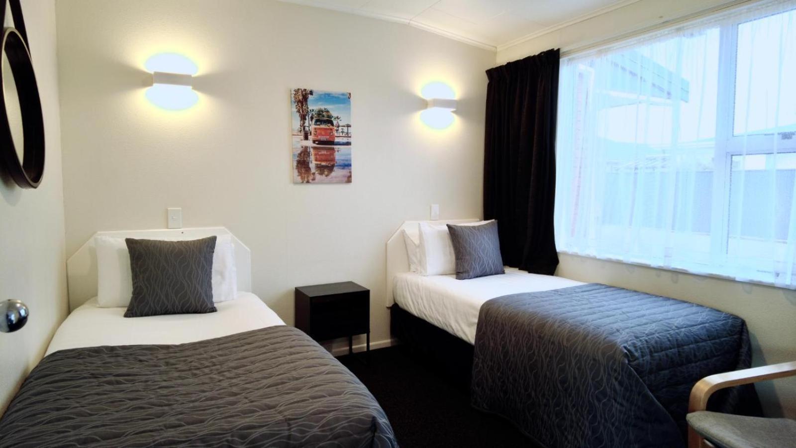 554 Moana Court Motel อินเวอร์คาร์กิลล์ ภายนอก รูปภาพ