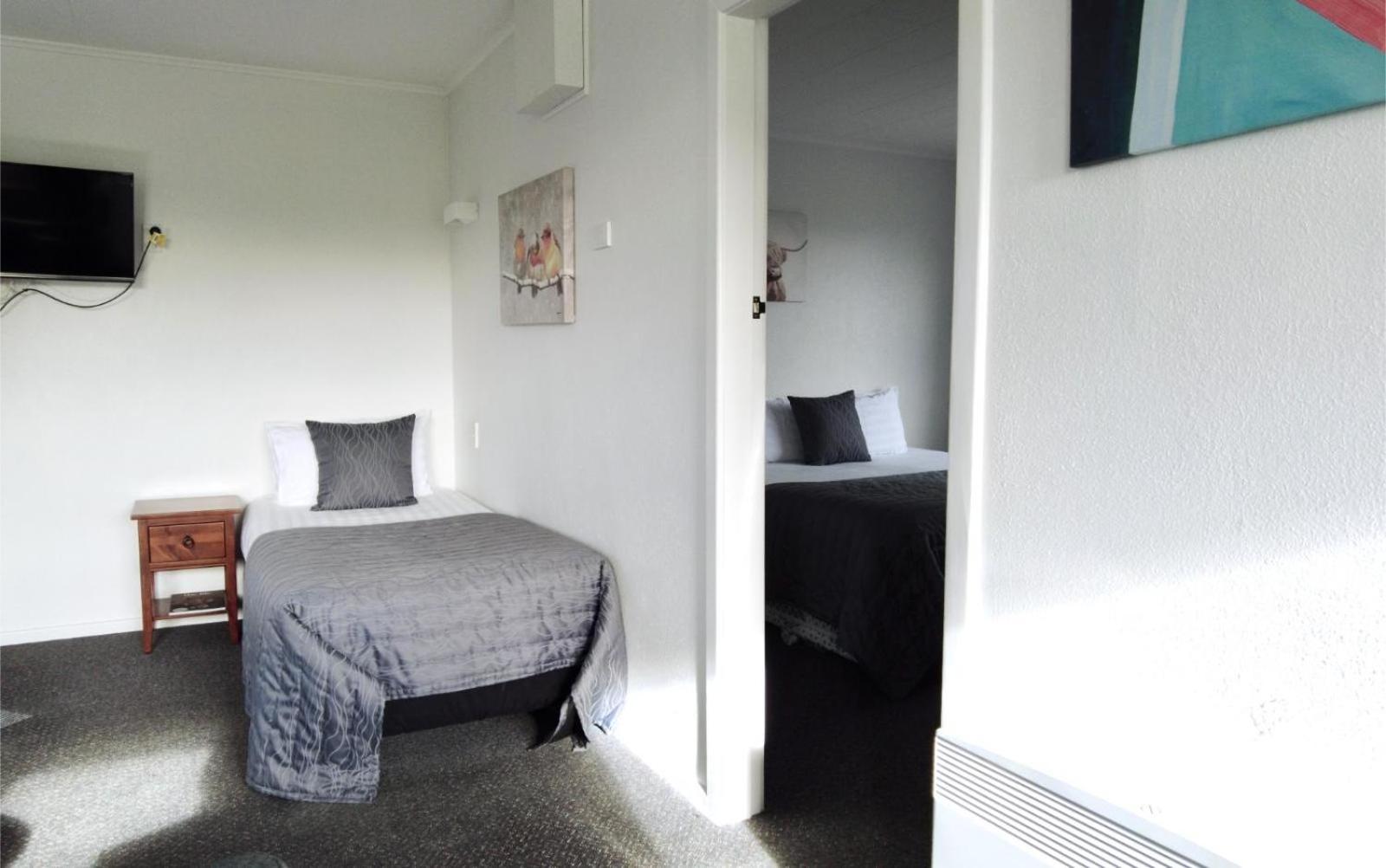 554 Moana Court Motel อินเวอร์คาร์กิลล์ ภายนอก รูปภาพ